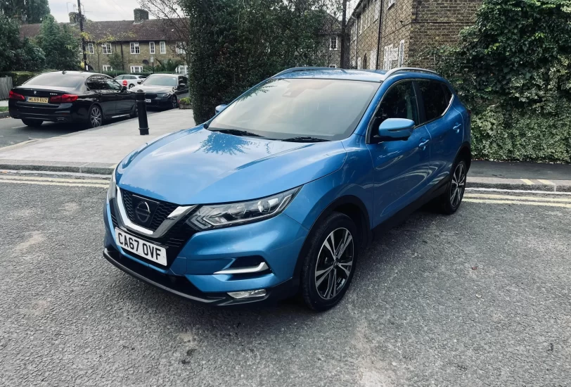 Nissan Qashqai 2018 in blue colour standing on the ground